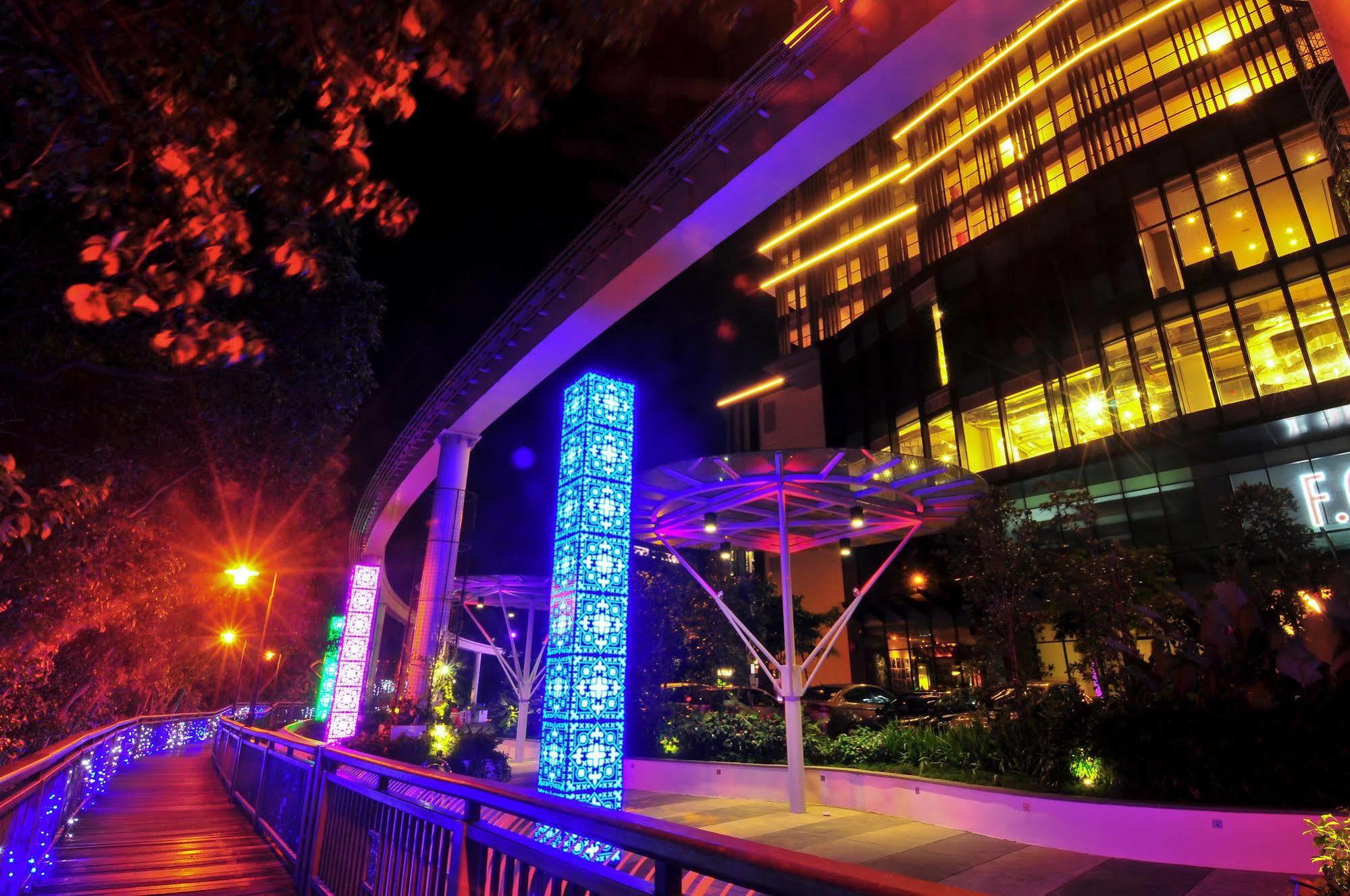 The Shore Hotel & Residences Malacca Екстер'єр фото